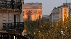 Royal Hotel Paris Champs Elysées