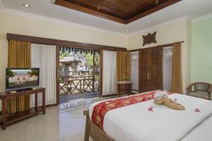 Bali Taman Beach Resort & Spa Lovina