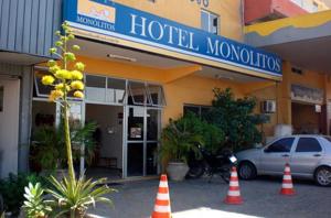 Hotel Monólitos
