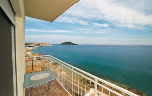 Two-Bedroom Apartment Kali with Sea View 04